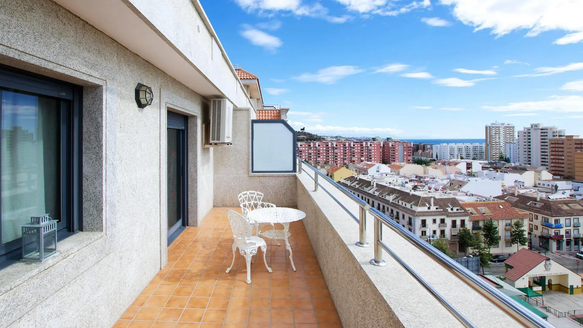 Apartamentos Nuriasol Фуэнхирола
